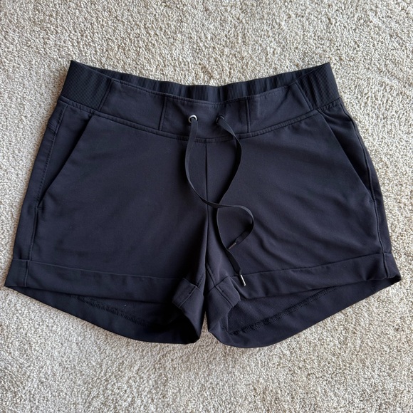 Athleta Pants - Athleta Black Athletic Shorts Women’s 6 Elastic Waist Drawstring Casual